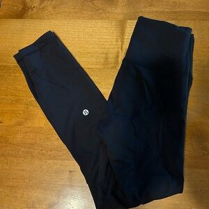Lululemon wunder under leggings, never washed or worn, size 4, 25” length
